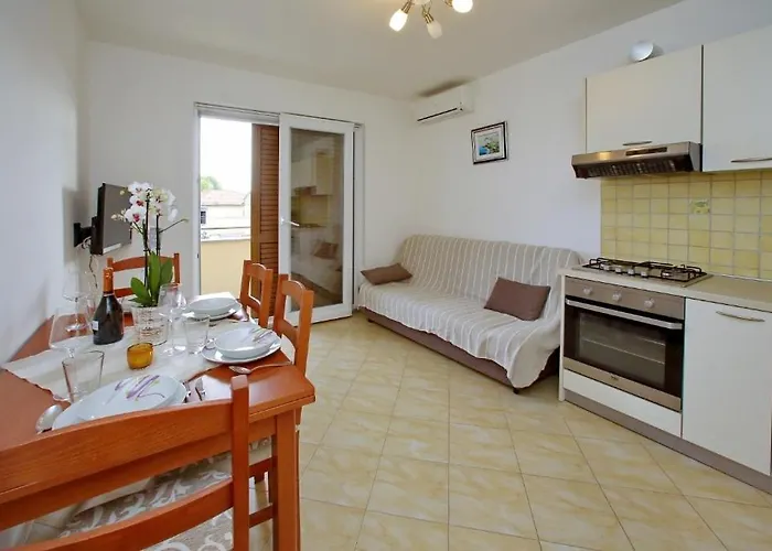 Apartman With Parking Space Sukosan, Zadar - 16641 Sukosan