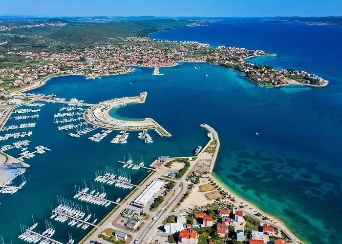 Apartman With Parking Space Sukosan, Zadar - 16641